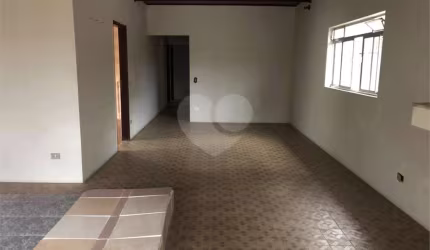 Casa com 3 quartos à venda em Olho D'água - SP