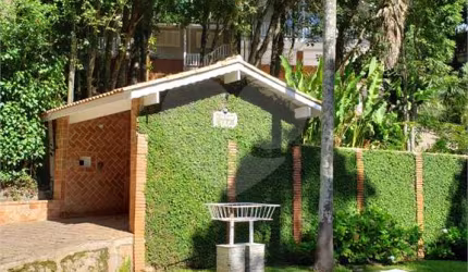 Casa térrea com 2 quartos à venda em Caraguatá - SP