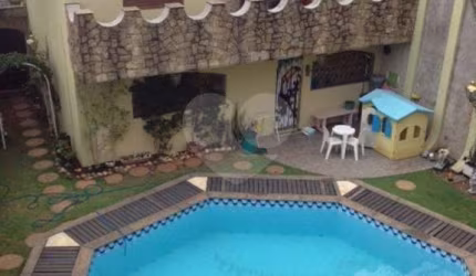Casa com 4 quartos à venda em Vila Paiva - SP