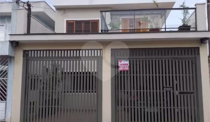Sobrado com 3 quartos à venda em Vila Nivi - SP