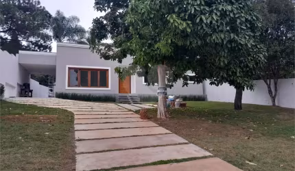 Condomínio com 3 quartos à venda ou para locação em Santa Inês - SP