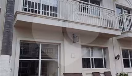 Condomínio com 2 quartos à venda em Vila Hamburguesa - SP