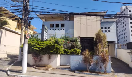 Sobrado com 4 quartos à venda em Santana - SP