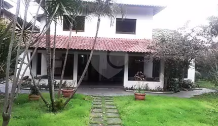 Condomínio com 5 quartos à venda ou para locação em Vila Amélia - SP