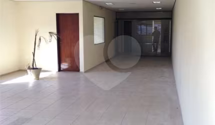 Prédio inteiro à venda ou para locação em Vila Maria Alta - SP