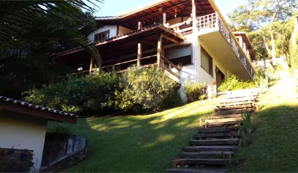 Casa com 4 quartos à venda ou para locação em Roseira - SP