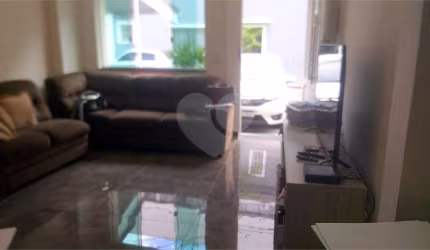 Casa de vila com 3 quartos à venda ou para locação em Bom Retiro - SP