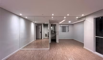 Apartamento com 1 quartos à venda ou para locação em Vila Endres - SP