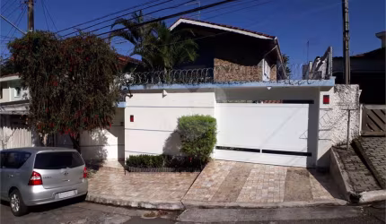 Sobrado com 3 quartos à venda ou para locação em Horto Florestal - SP