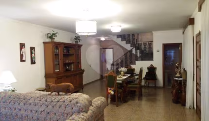 Sobrado com 3 quartos à venda ou para locação em Vila Paulicéia - SP