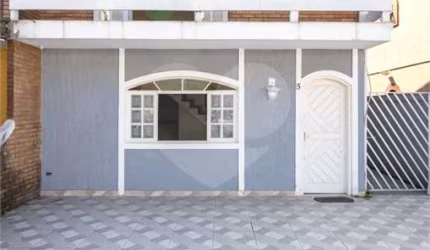 Condomínio com 3 quartos à venda em Jardim Das Pedras - SP