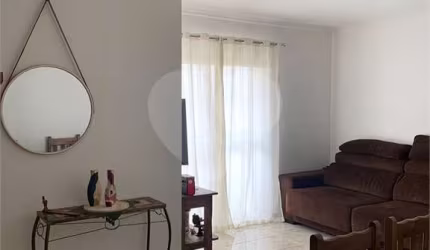 Apartamento com 3 quartos à venda em Vila Santos - SP
