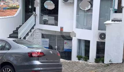 Prédio inteiro à venda ou para locação em Água Fria - SP