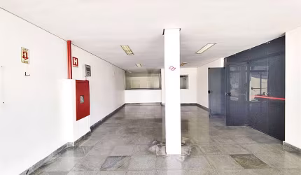 Prédio inteiro à venda ou para locação em Imirim - SP