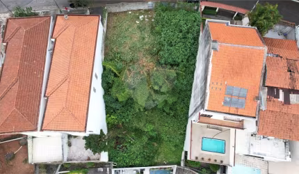 Terreno à venda em Parada Inglesa - SP