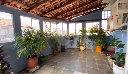 Casa com 3 quartos à venda em Vila Leonor - SP