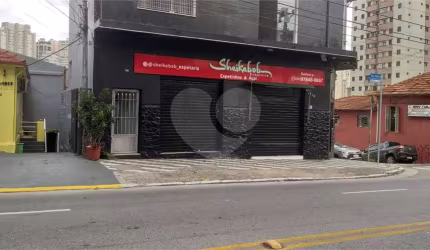 Prédio inteiro à venda em Santana - SP