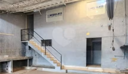 Salão Comercial à venda em Jardim Princesa - SP