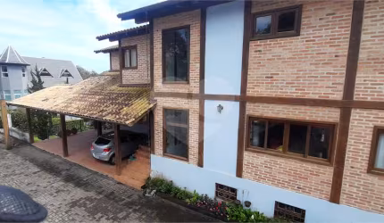 Condomínio com 5 quartos à venda ou para locação em Caraguatá - SP