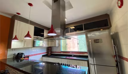 Casa com 6 quartos à venda em Luiz Fagundes - SP