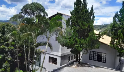 Condomínio com 3 quartos à venda em São Vicente - SP