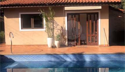 Condomínio com 3 quartos à venda ou para locação em Roseira - SP