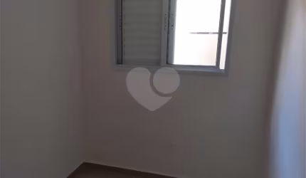 Condomínio com 2 quartos à venda em Vila Constança - SP