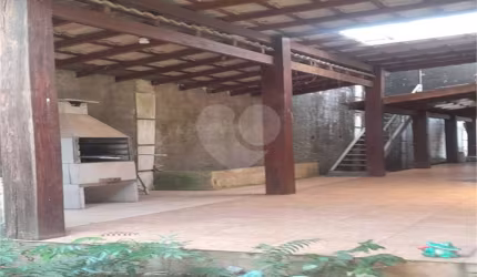Casa com 4 quartos à venda em Caraguatá - SP