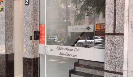 Edifício Comercial para alugar no condomínio Maison Vert no bairro Zona 01