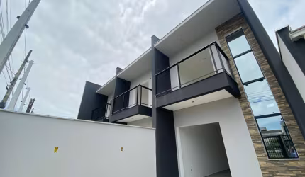 Sobrado Geminado na Enseada
