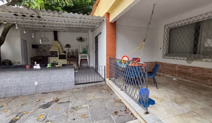 Freguesia Casa comercial/Tesidencial valor 1.800,00
