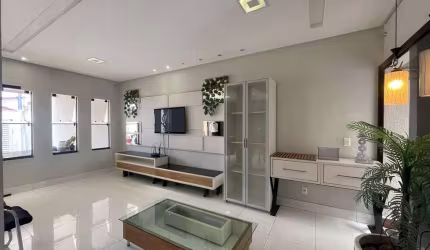 Sobrado no Jardim Atlântico - 3 Suítes, 190m², Churrasqueira e 04 Vagas de Garagem