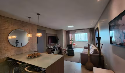 Apartamento à Venda 94m² 3 Quartos Suíte Armários Decorado