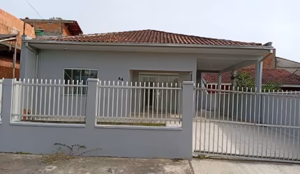CASA EM ARAQUARI