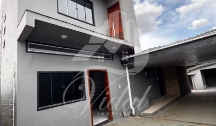 CASA COM PISCINA PARA LOCAÇÃO NO GRALHA AZUL