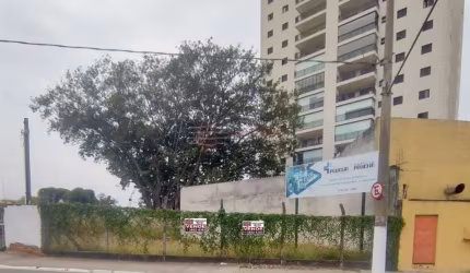 Terreno Comercial a Venda no Centro em Caçapava