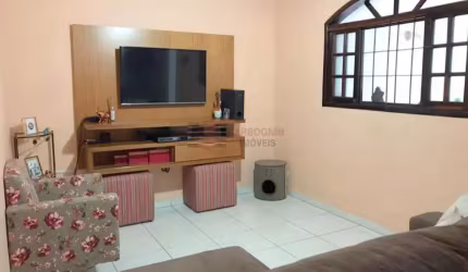 Casa a Venda na Vila São João em Caçapava