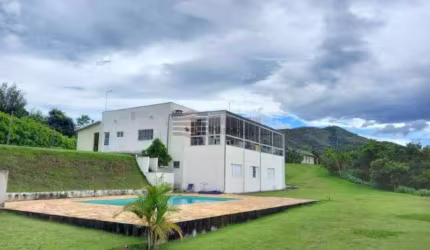 Sítio a Venda no Pedregulho em Caçapava