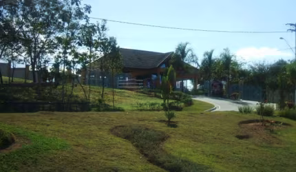 Terreno em condomínio a Venda no Santa Helena no Sapé I em Caçapava