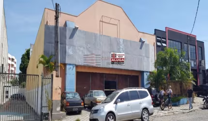 Galpão a Venda no Centro em Caçapava