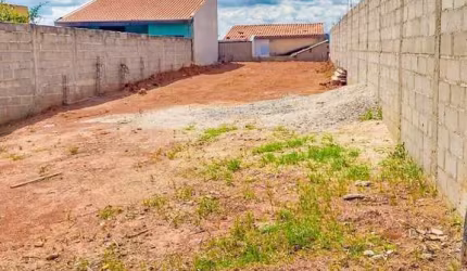 Terreno a Venda no Residencial Esperança em Caçapava