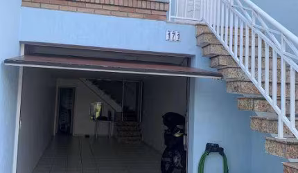 Sobrado para venda possui 150 metros quadrados com 3 quartos em Vila Maria Alta - São Paulo - SP