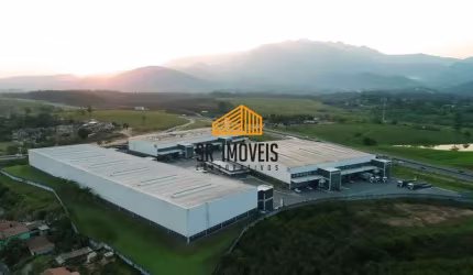 Galpão para aluguel de 2000 metros quadrados em Condomínio Logístico - Itatiaia - RJ