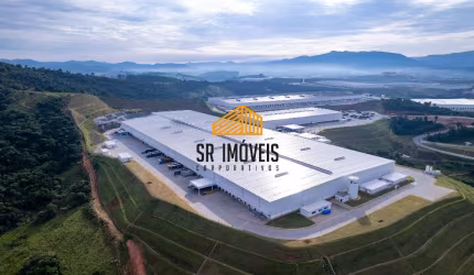 Galpão para alugar de 7000 metros quadrados em condomínio logístico em Extrema - MG
