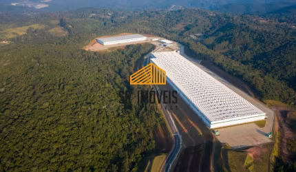 Galpão para alugar de 7000 metros quadrados em condomínio logístico em Itapecerica da Serra - SP