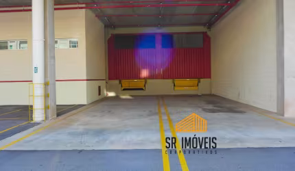 Galpão para alugar de 1400 metros quadrados em condomínio logístico em Embu das Artes - SP