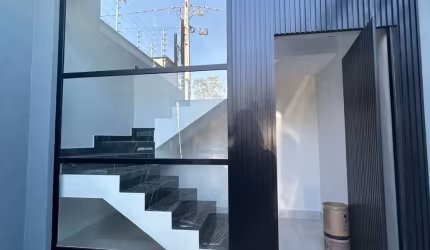 Residencial Central Parque Casa Nova com 3 Suítes e 4 vagas