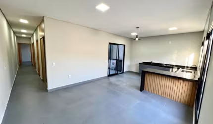 Residencial Villa Verde Casa com 3 quartos, 2 wc, 2 vagas com 157 m2 de const.