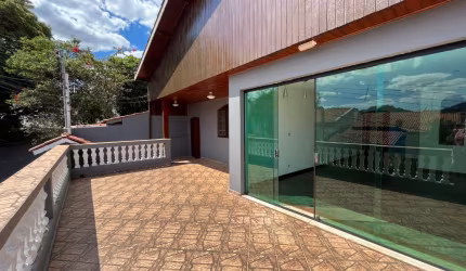 Jardim Europa Casa com 4 quartos (3 suítes), Escritório,  6 vagas