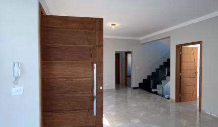 Residencial dos Lagos Casa com 5 quartos (3 Suítes), Salão de Festas, Home Office - 330 m2 de área construída!